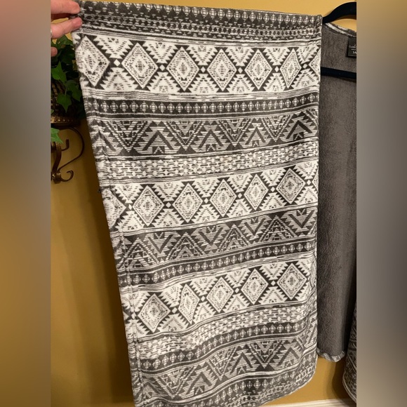 Cuddl Duds Womens PONCHO S/M Gray Soft Teddy Bear Fleece Oversized - Picture 5 of 9